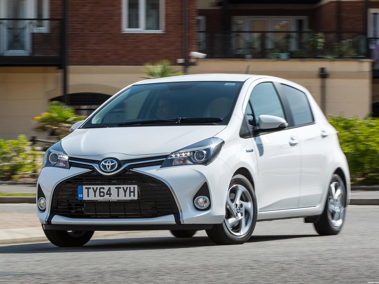 Toyota Yaris Hybrid Photos and Specs. Photo: Toyota Yaris Hybrid best ...