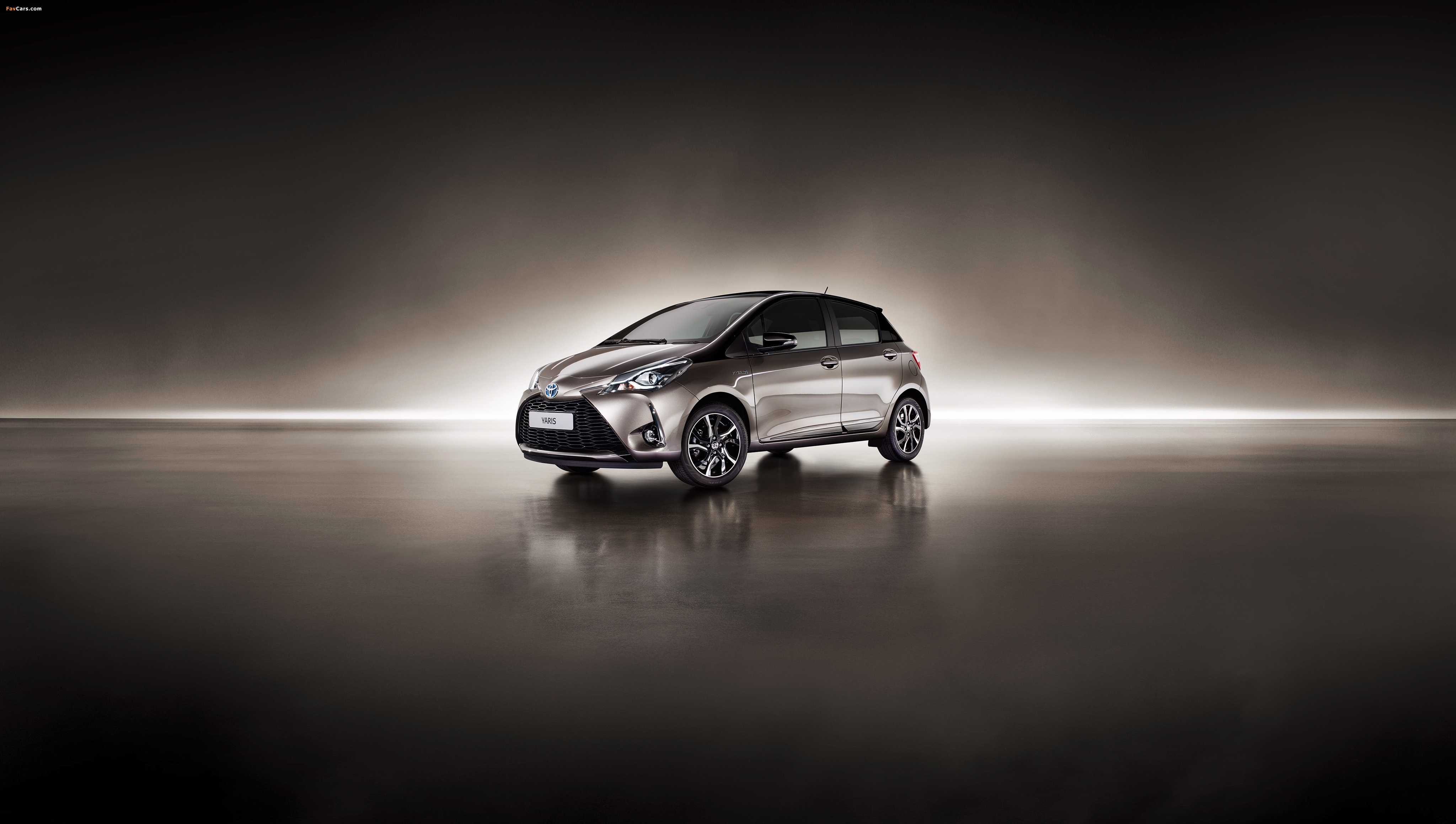 Toyota Yaris Hybrid mod photo