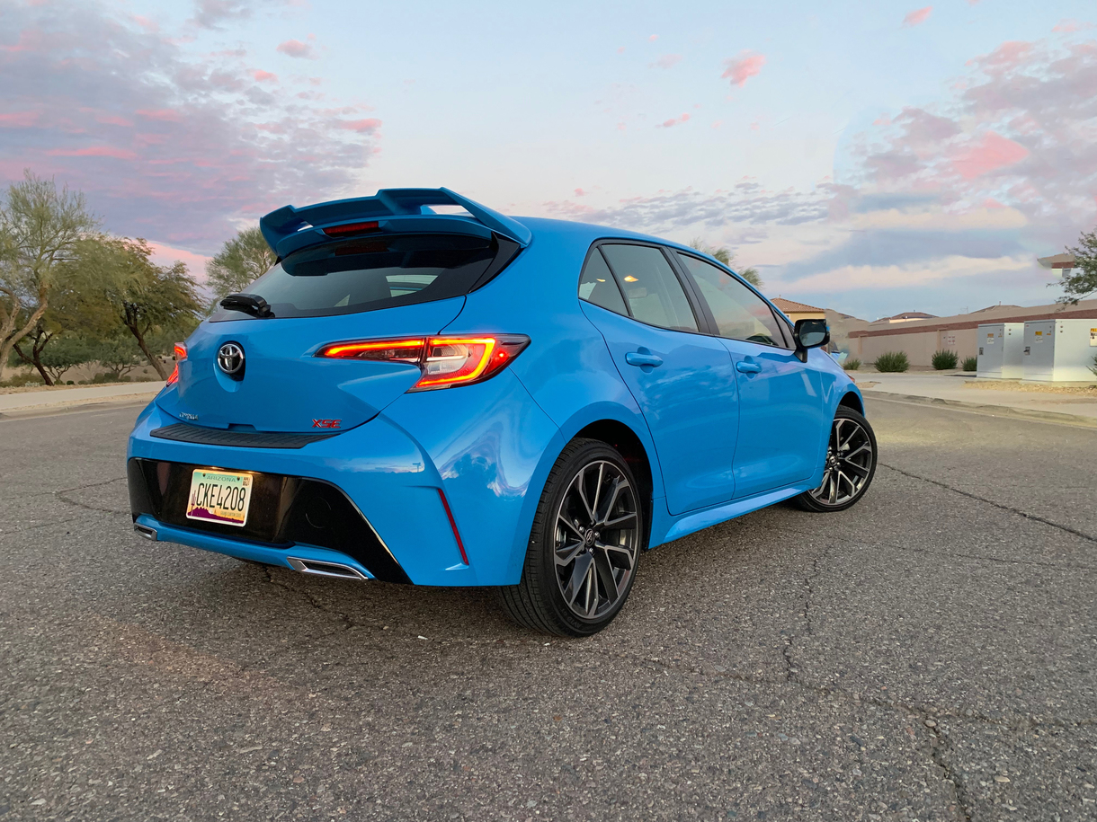 Toyota Corolla Hatchback Photos and Specs. Photo: Toyota Corolla ...