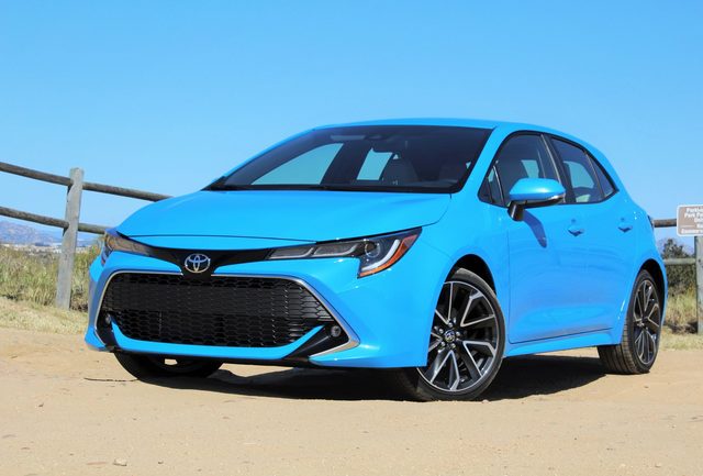 Toyota Corolla Hatchback Photos and Specs. Photo: Toyota Corolla ...