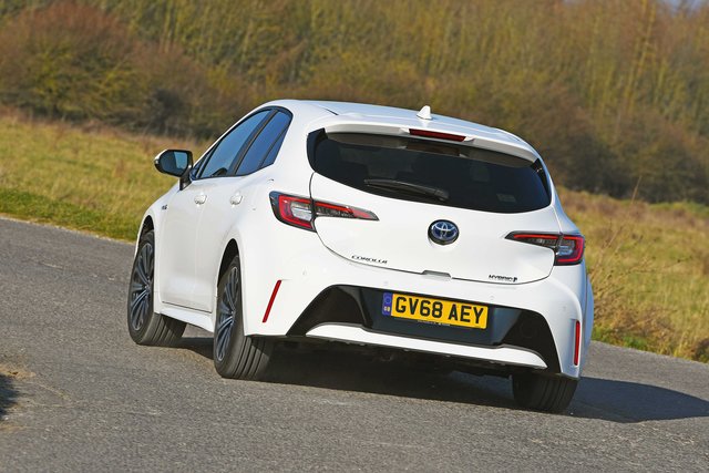 Toyota Corolla Hatchback Hybrid hd specifications