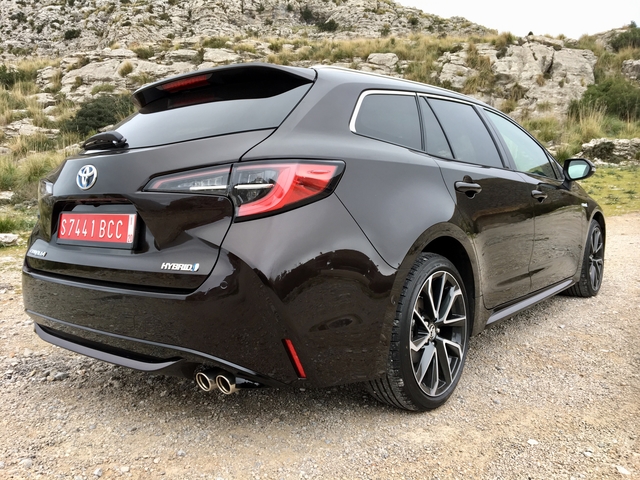 Toyota Corolla Sedan Hybrid mod 2019 Toyota Corolla Sedan Hybrid modern photo