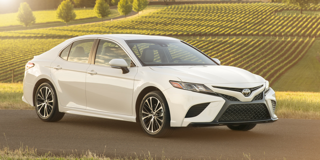 Toyota Corolla Sedan Hybrid accessories 2019 Toyota Corolla Sedan Hybrid reviews specifications