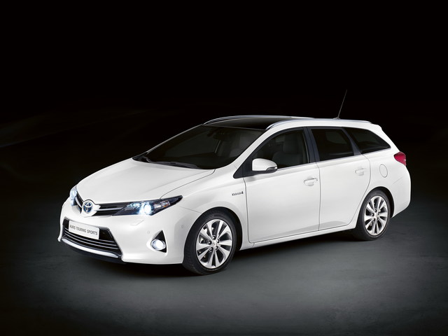 Toyota Corolla Touring Sports exterior photo Toyota Corolla Touring Sports modern big
