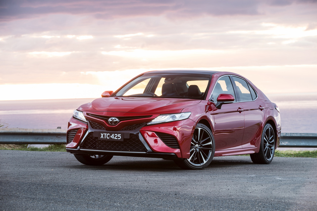 Toyota Camry reviews photo Toyota Camry sedan specifications