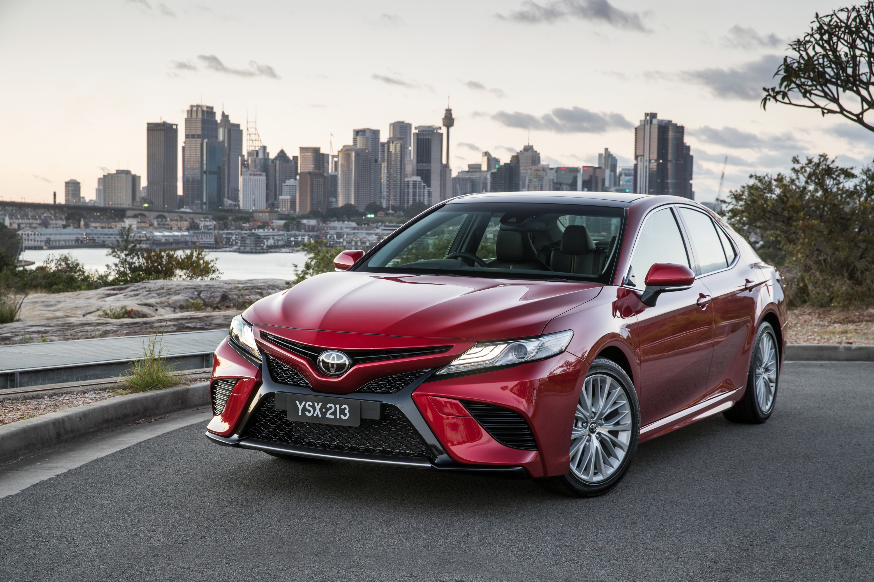 Toyota Camry reviews 2018