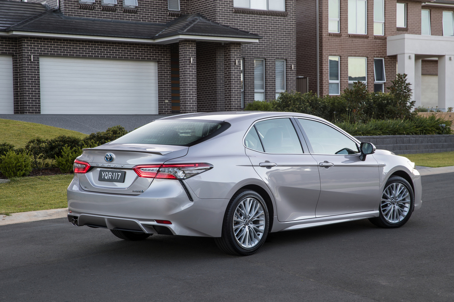 Toyota Camry Photos and Specs. Photo: Toyota Camry accessories model ...