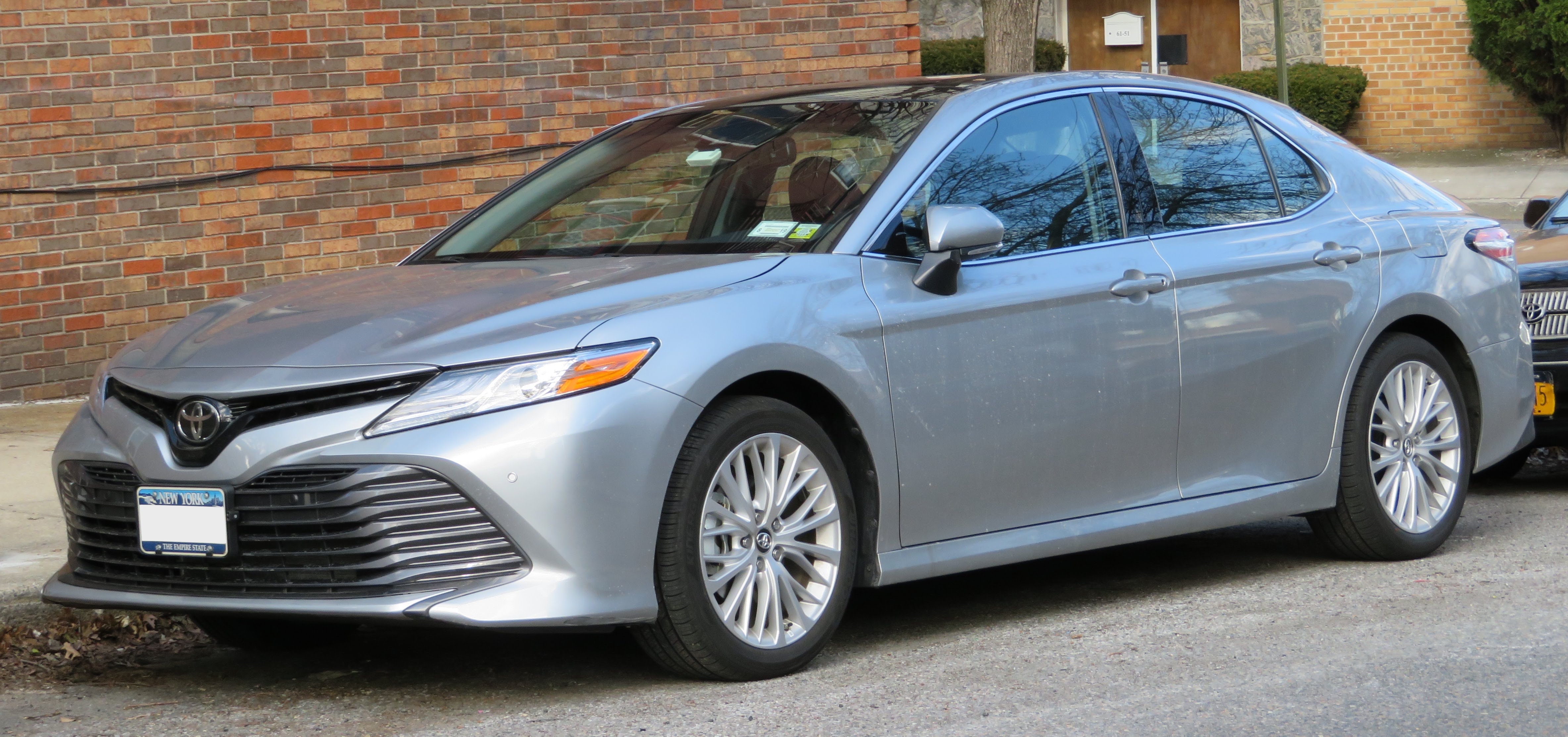 Toyota Camry reviews model