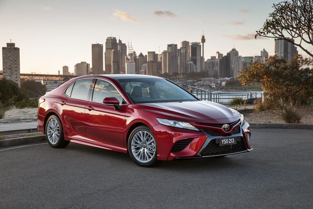 Toyota Camry Hybrid best model