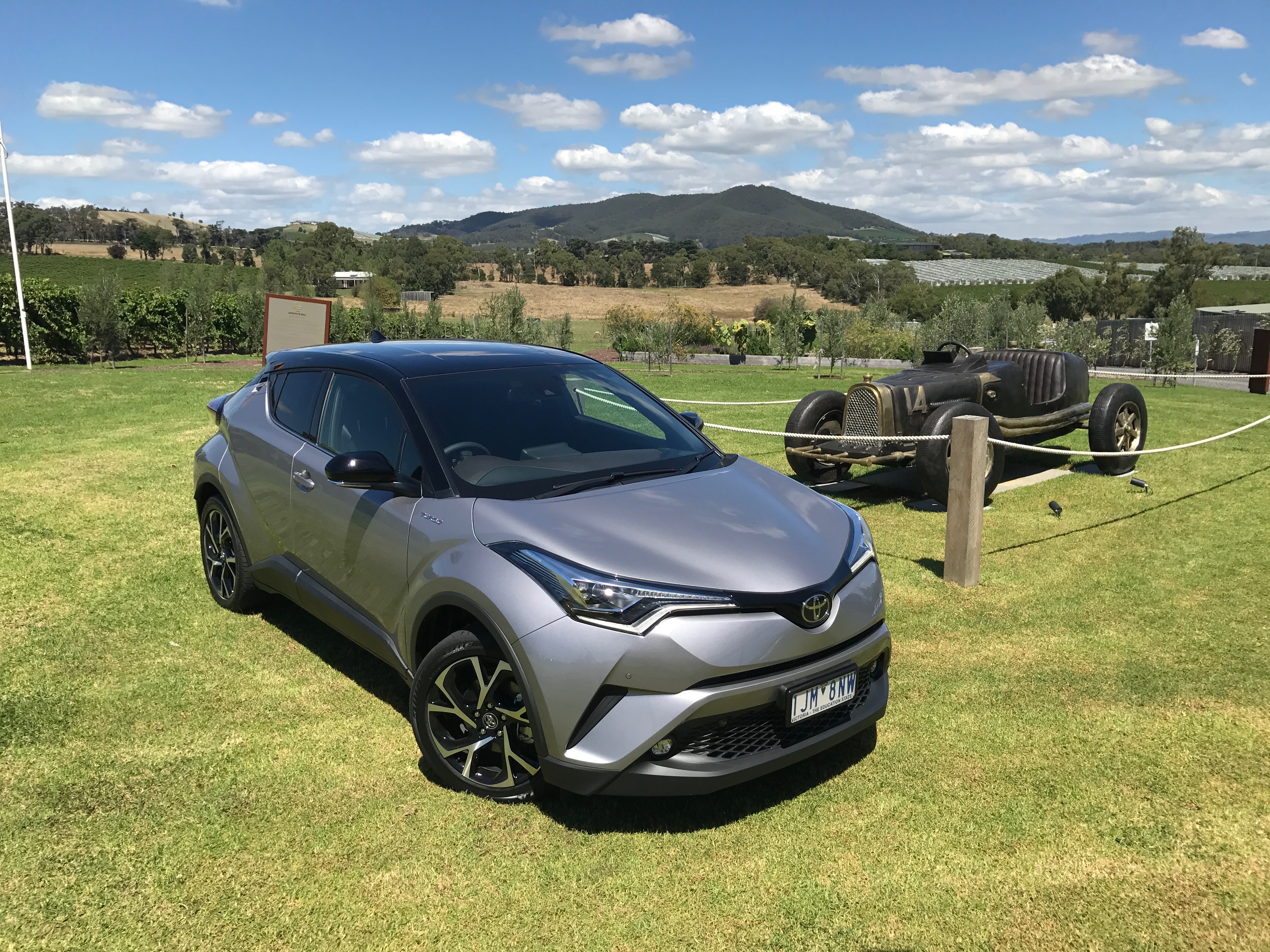 Toyota C-HR suv 2019