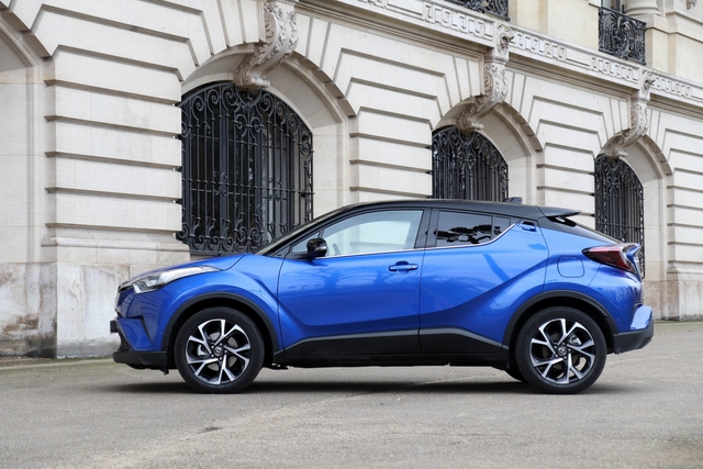 Toyota C-HR 4k restyling