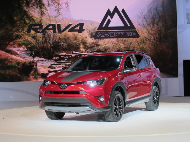 Toyota RAV4 Photos and Specs. Photo: Toyota RAV4 mod model and 39 ...