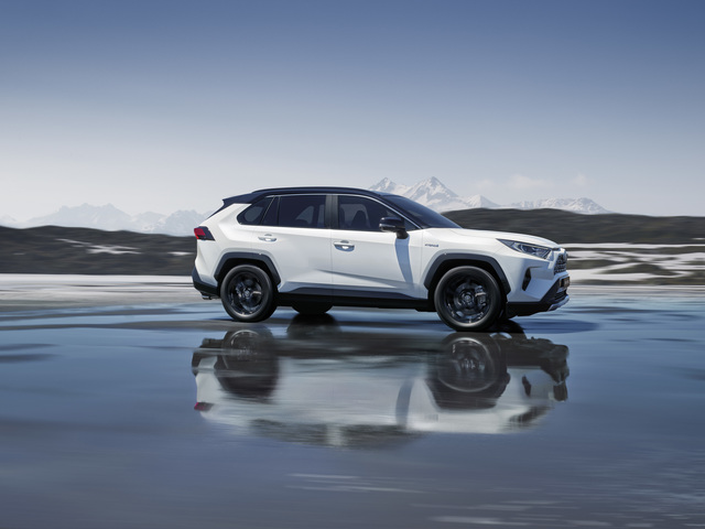 Toyota RAV4 Hybrid interior model Toyota RAV4 Hybrid best restyling