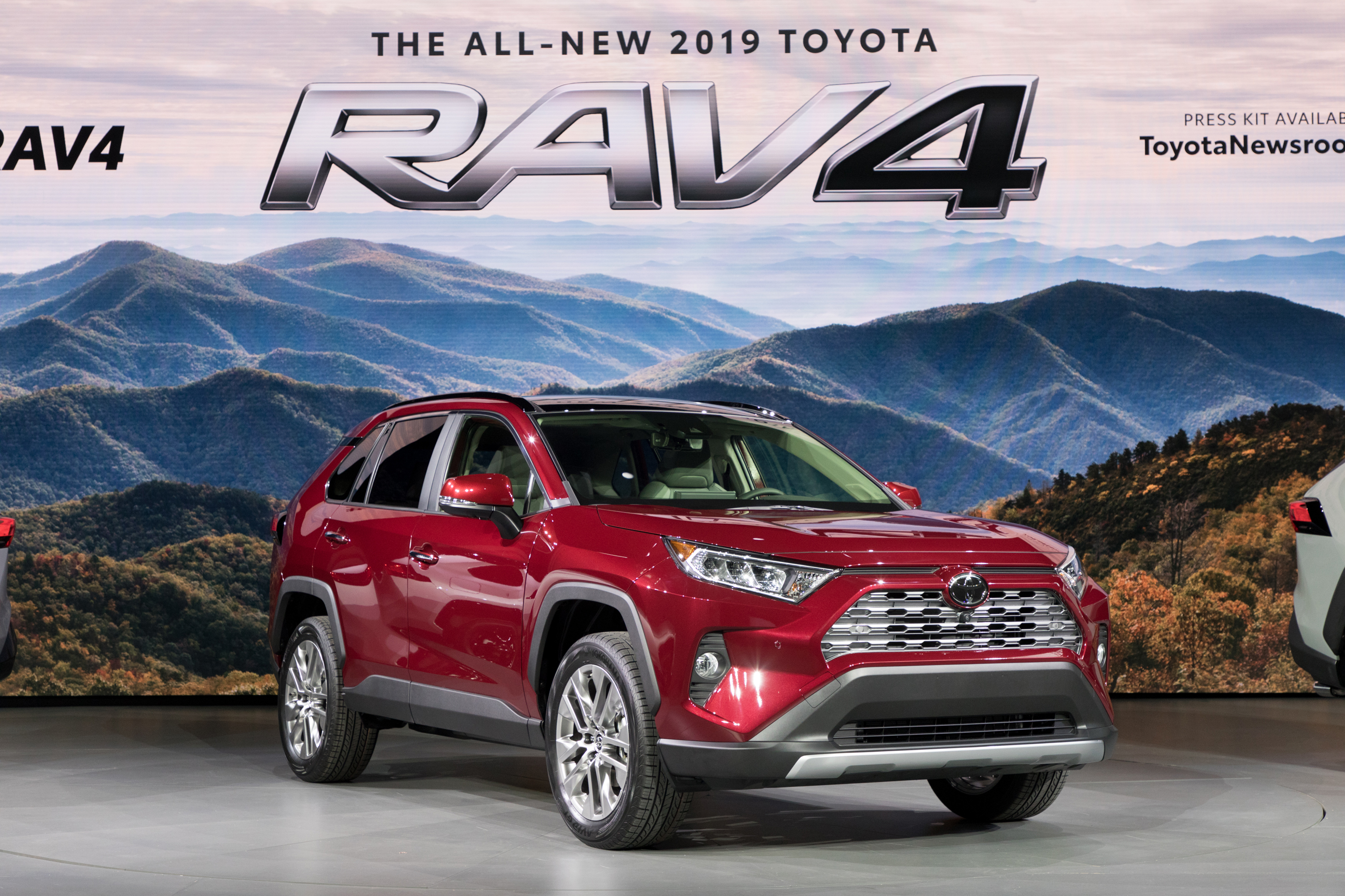 Toyota RAV4 Hybrid reviews 2018