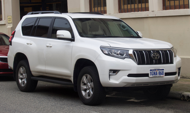 Toyota Land Cruiser Prado 150 4k photo Toyota Land Cruiser Prado 150 mod 2017