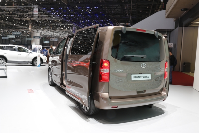 Toyota Proace accessories big Toyota Proace best specifications