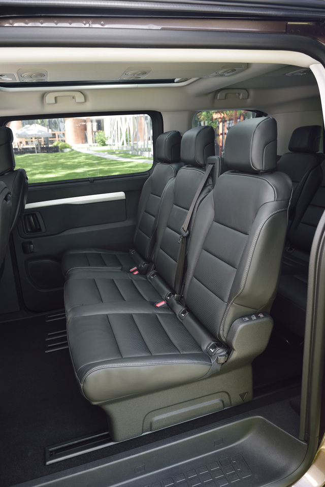 Toyota Proace reviews model Toyota Proace mod specifications