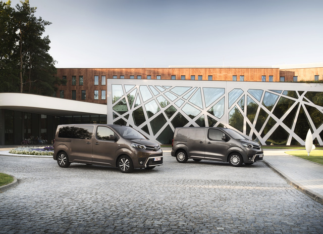 Toyota Proace Verso 4k model