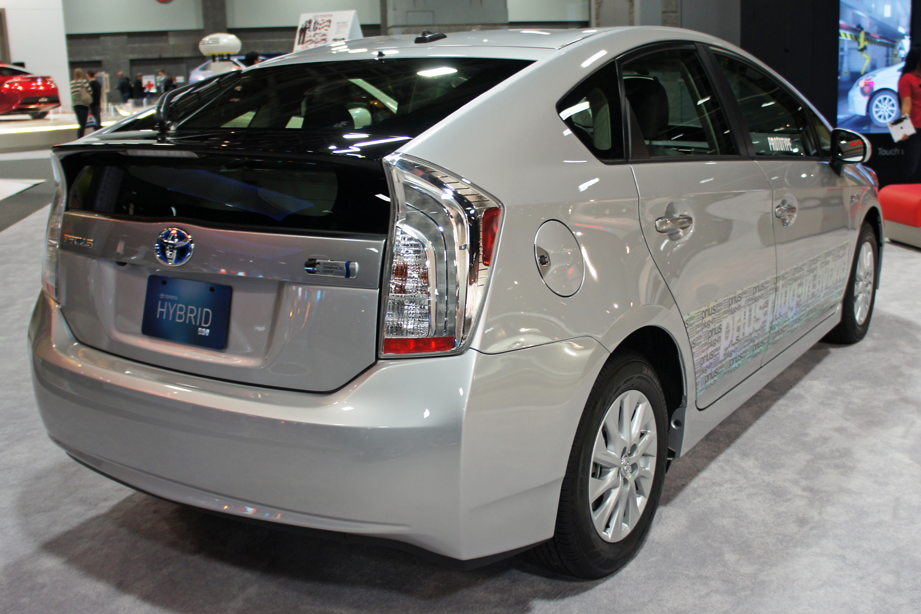 Toyota Prius Plug-in Hybrid accessories specifications