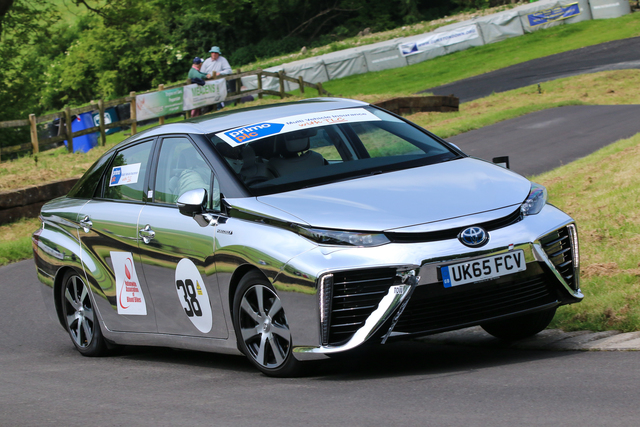 Toyota Mirai exterior big