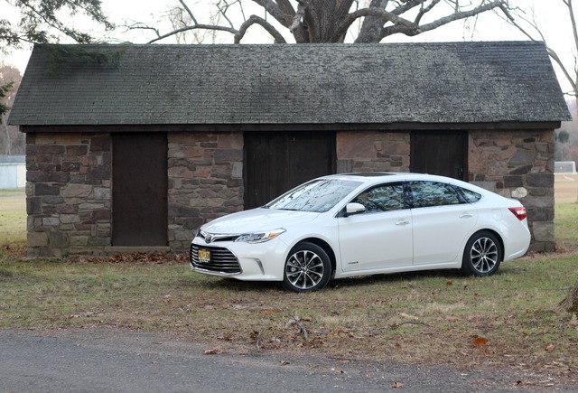 Toyota Avalon accessories model