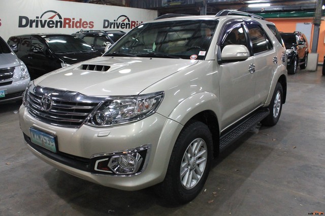 Toyota Fortuner modern 2015