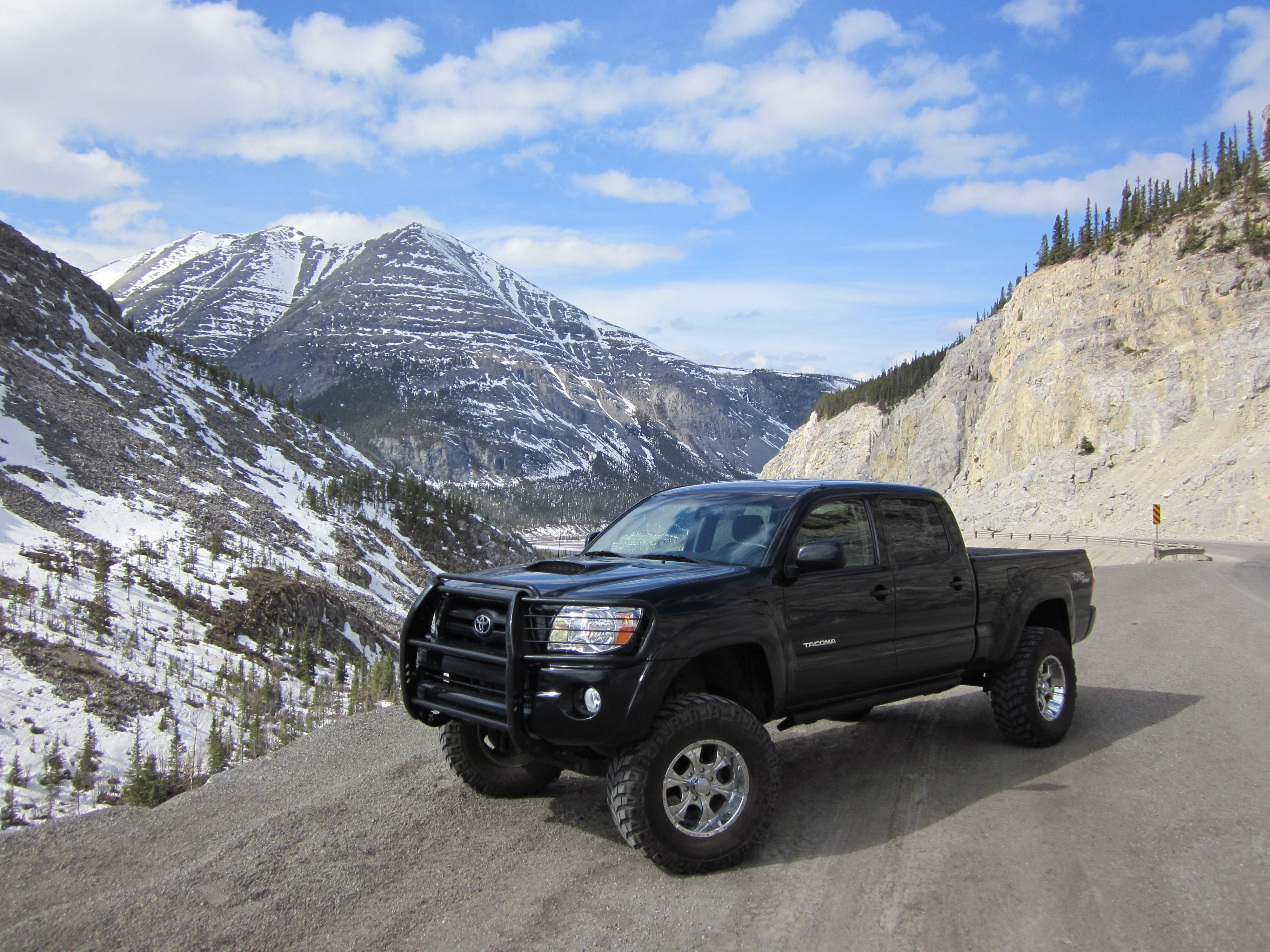 Toyota Tacoma Double Cab reviews model