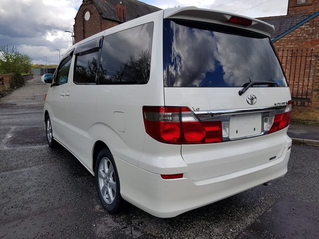 Toyota Alphard interior big Toyota Alphard exterior restyling