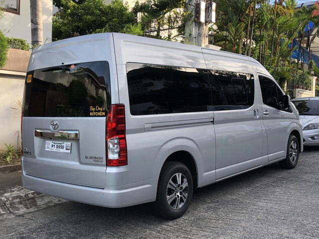 Toyota Hiace mod photo