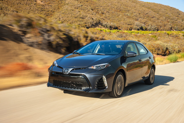 Toyota Corolla exterior 2016