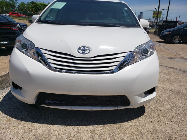 Toyota Sienna hd model