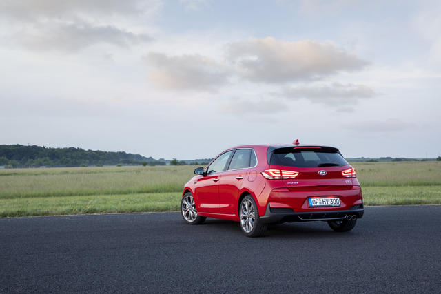 Hyundai i30 5-door exterior 2018 Hyundai i30 5-door interior 2018