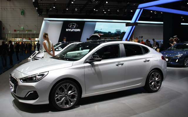 Hyundai i30 Fastback best model Hyundai i30 Fastback hd model