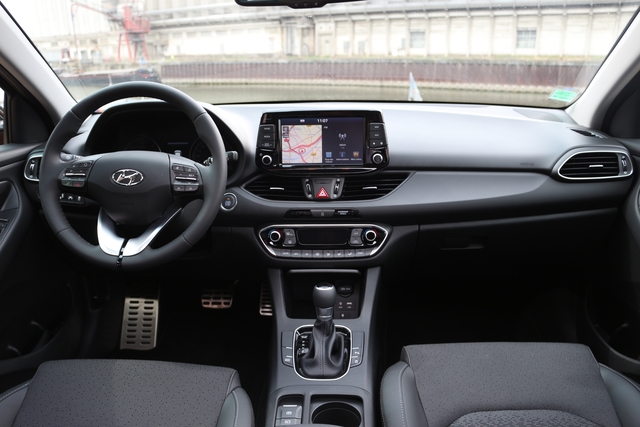 Hyundai i30 Wagon hd photo Hyundai i30 Wagon best photo