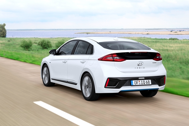 Hyundai IONIQ electric hatchback restyling Hyundai IONIQ electric 4k restyling