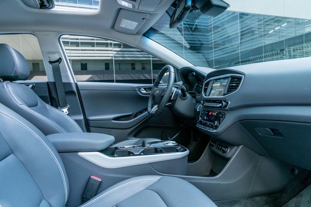 Hyundai IONIQ electric hatchback restyling Hyundai IONIQ electric reviews big