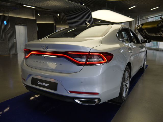 Hyundai Grandeur modern restyling Hyundai Grandeur best model