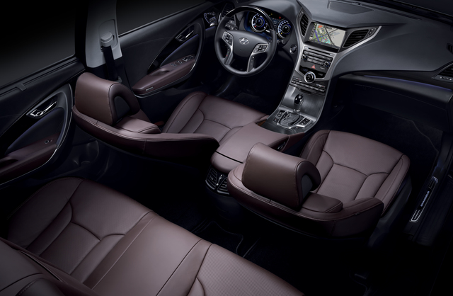 Hyundai Grandeur interior 2017 Hyundai Grandeur exterior big