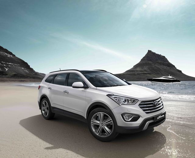 Hyundai Santa Fe 4k photo