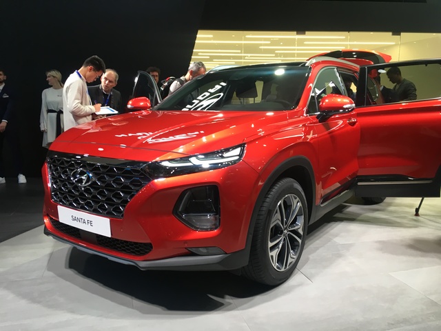 Hyundai Santa Fe accessories big