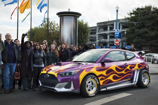 Hyundai Veloster 4k photo