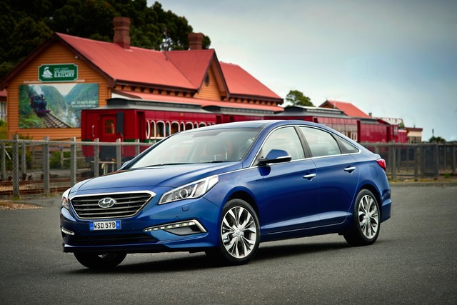 Hyundai Sonata modern model Hyundai Sonata reviews model