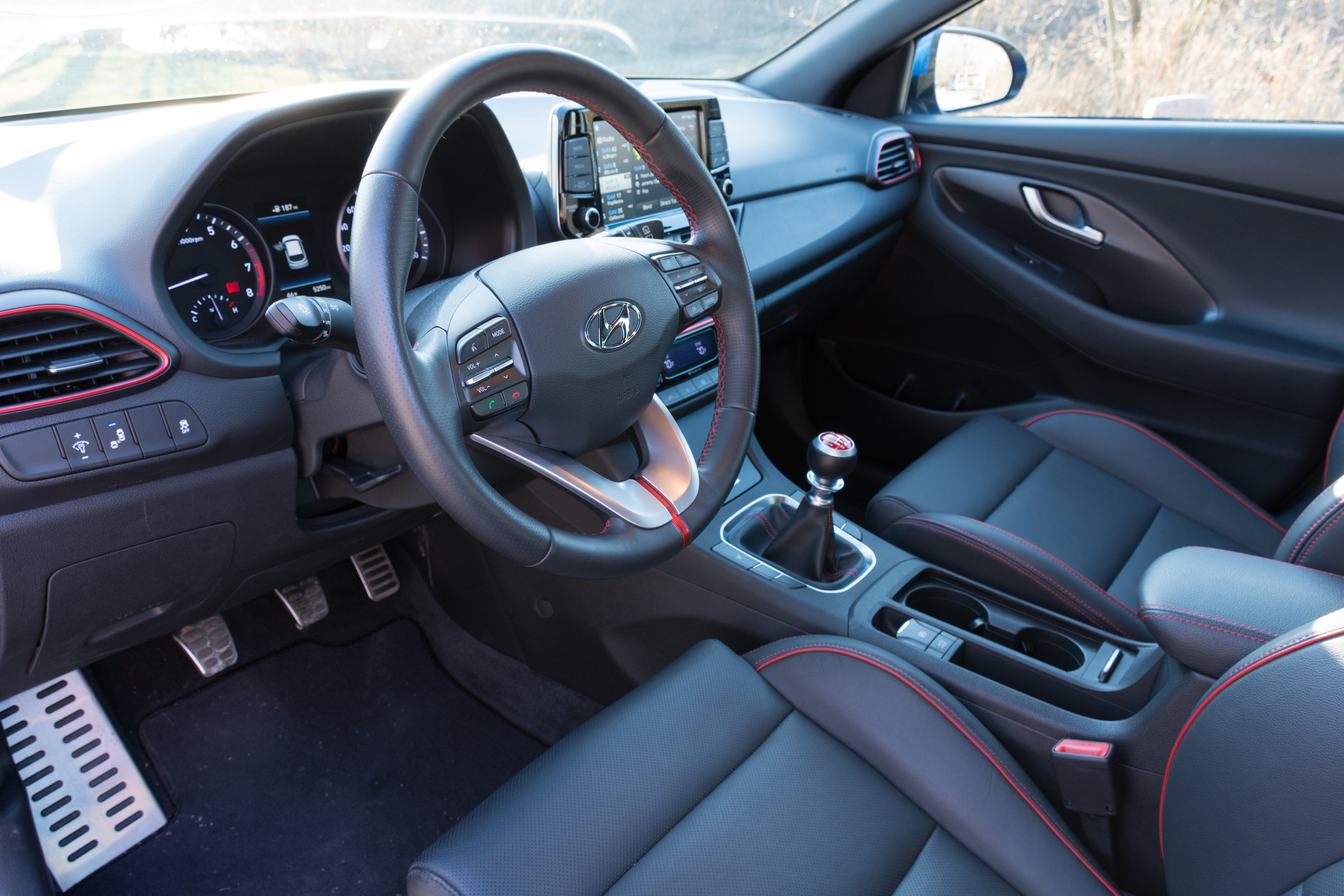Hyundai Elantra interior 2018
