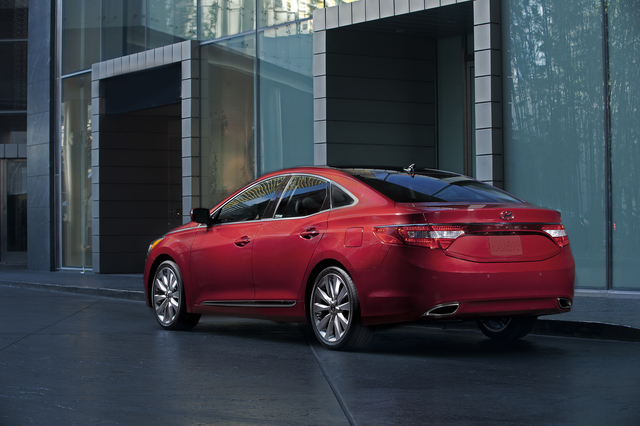 Hyundai Grandeur Hybrid accessories photo Hyundai Grandeur Hybrid reviews specifications