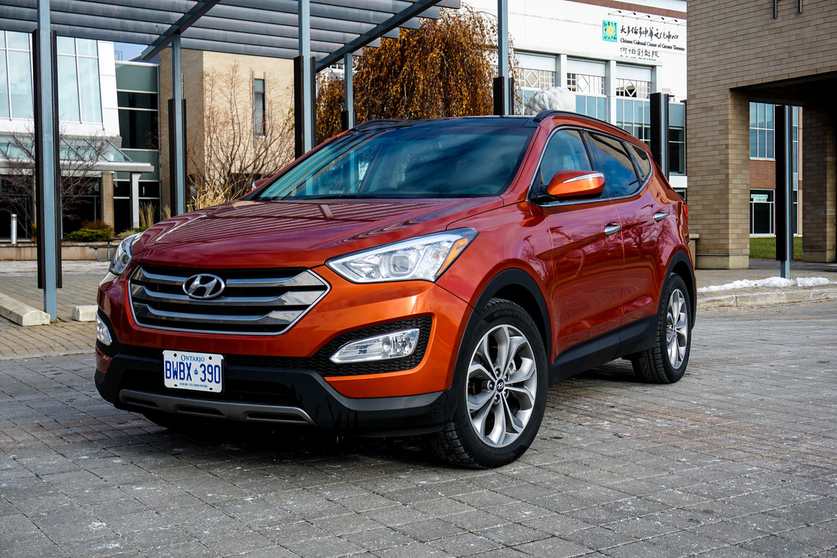 Hyundai santa fe 2015 года