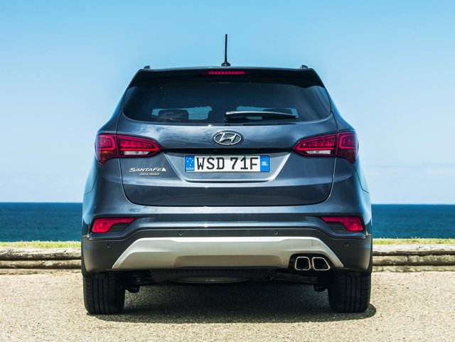 Hyundai Santa Fe reviews specifications