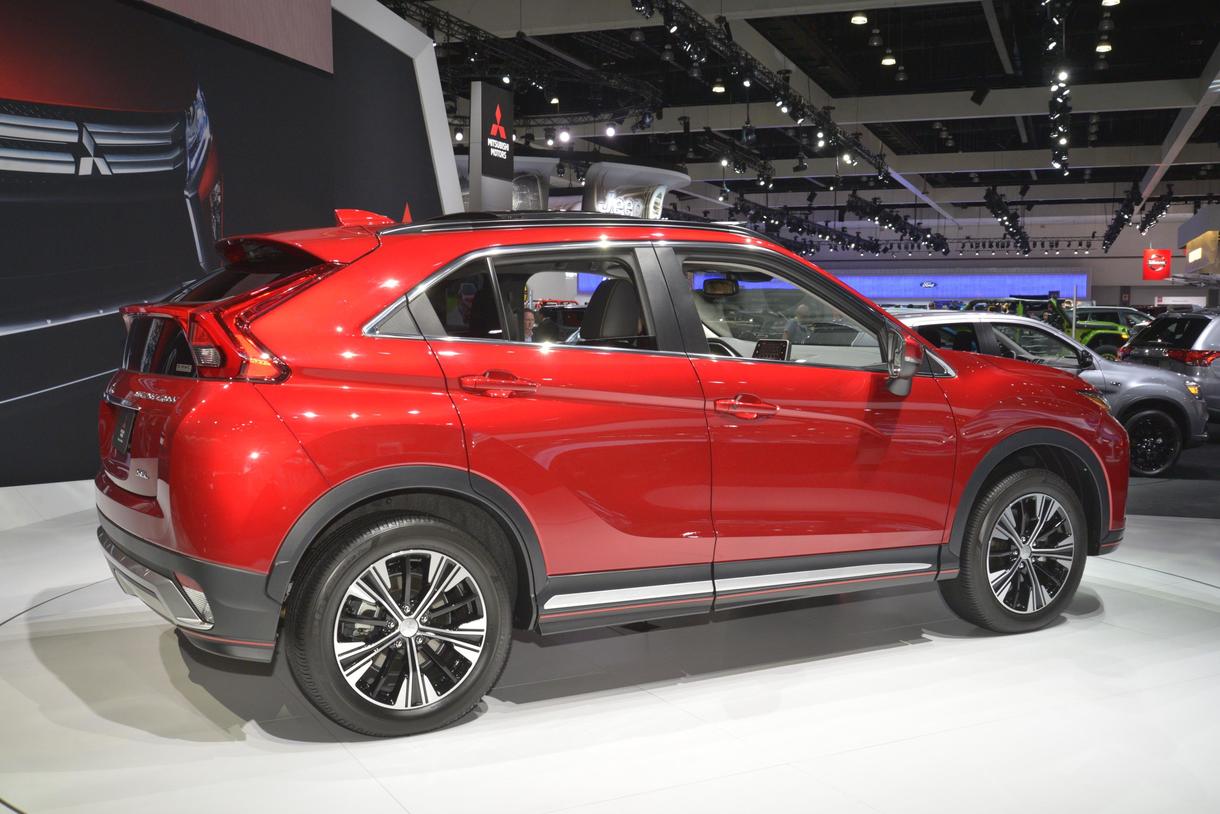 Mitsubishi eclipse cross фото