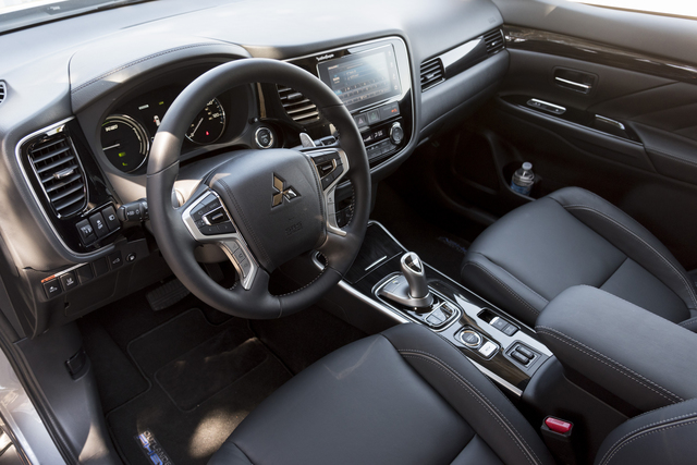 Mitsubishi Outlander PHEV best 2018