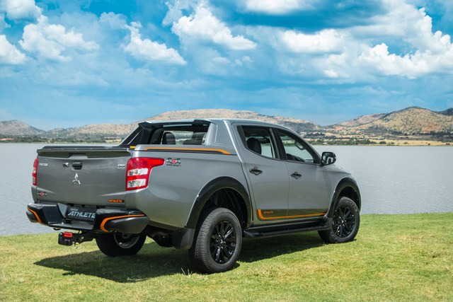 Mitsubishi L200 4k big Mitsubishi L200 best 2018