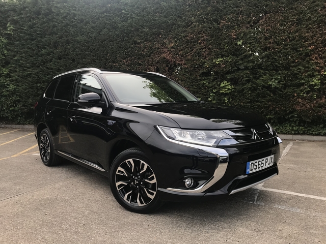 Mitsubishi Outlander PHEV exterior restyling